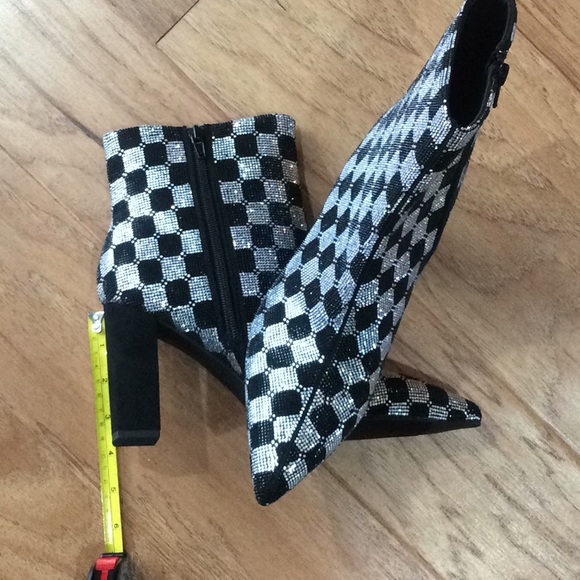 Wild Pair Checkered Boots - Picture 9 of 10